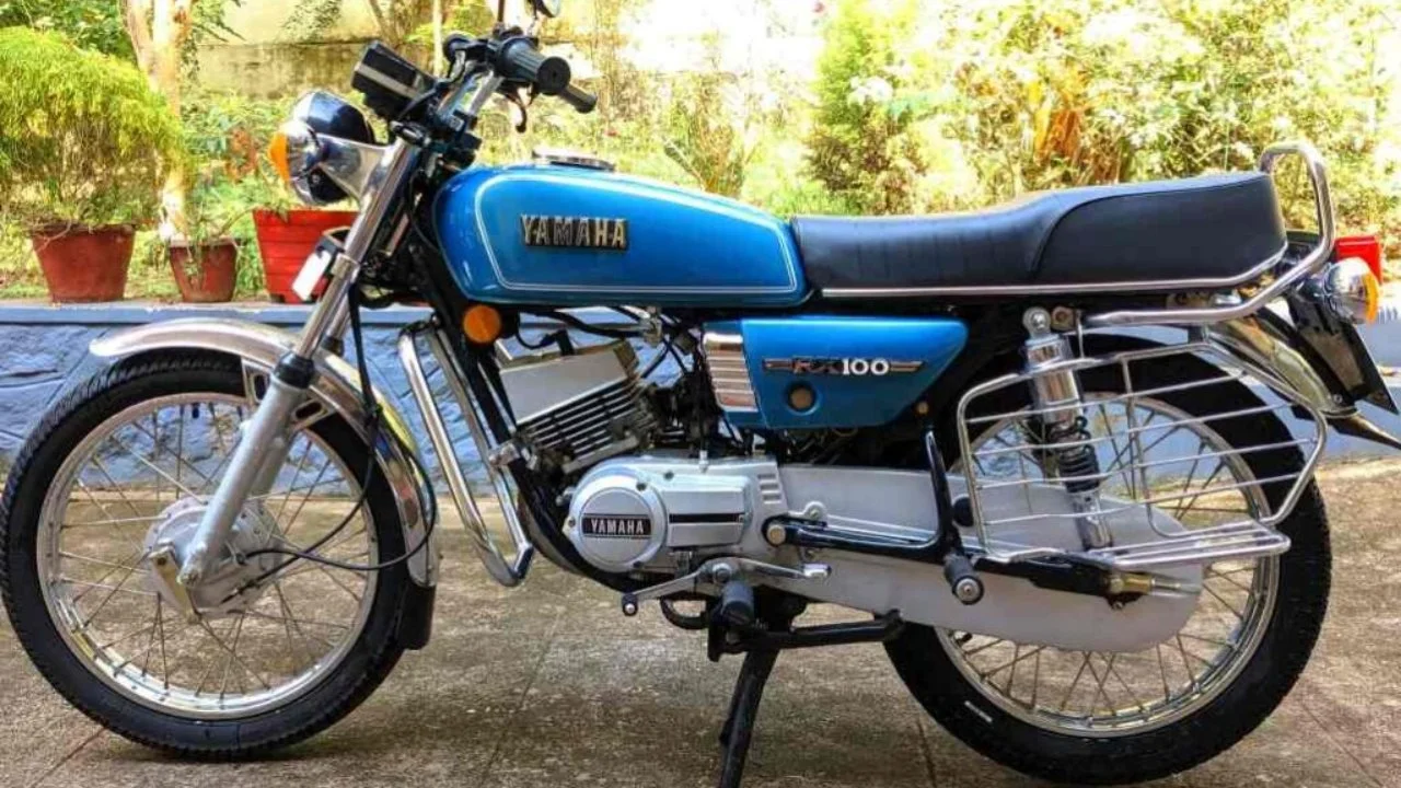 Yamaha RX100 2026 Returns: 65kmpl Mileage, Classic Look & Budget Price – Is This the Best Commuter Bike?