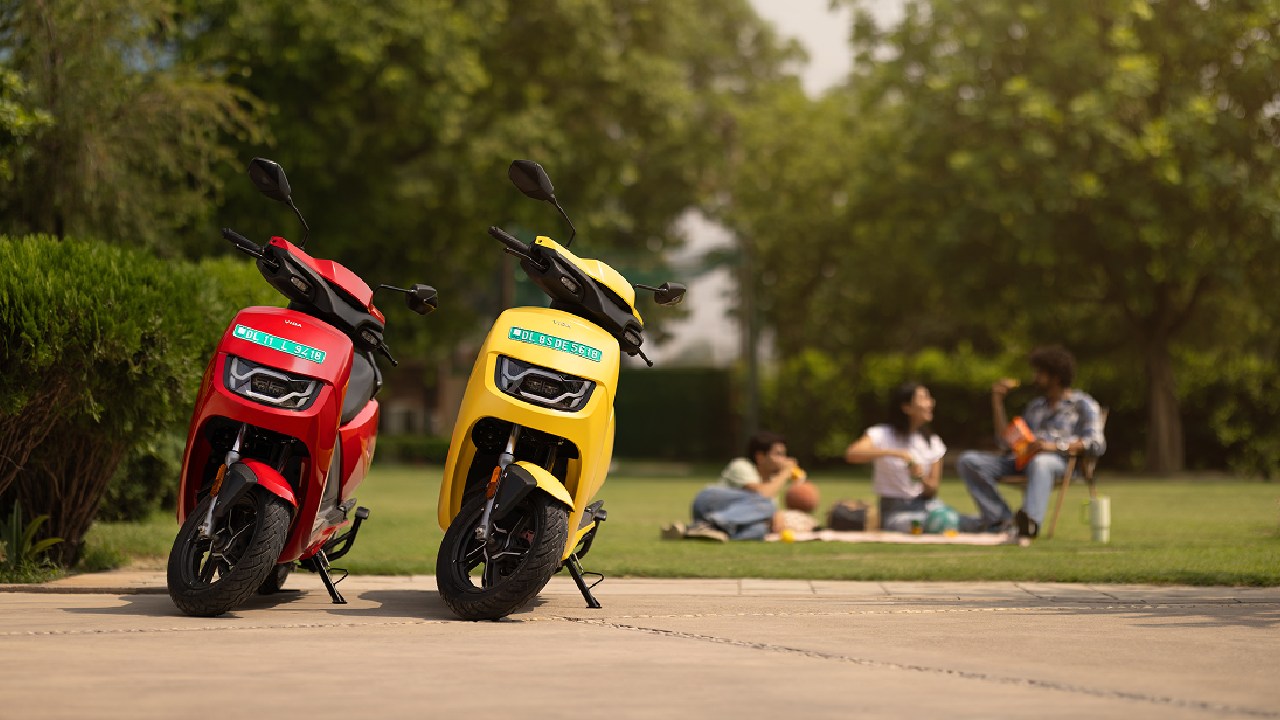 2 Electric Scooters Under ₹50,000 in India: 92km Range, Smart Features & Low Battery Cost